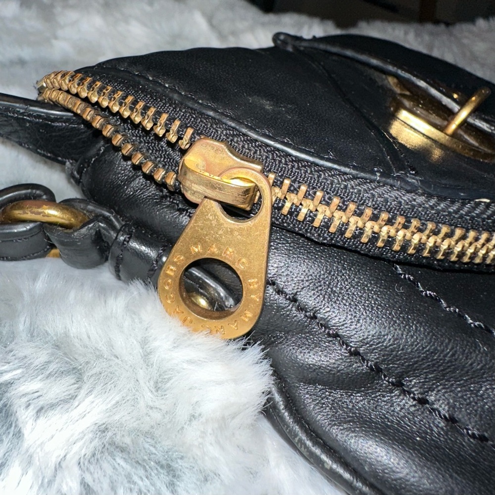 Marc By Marc Jacobs Black Leather Crossbody Bag with Gold Accent - Picture 5 of 7